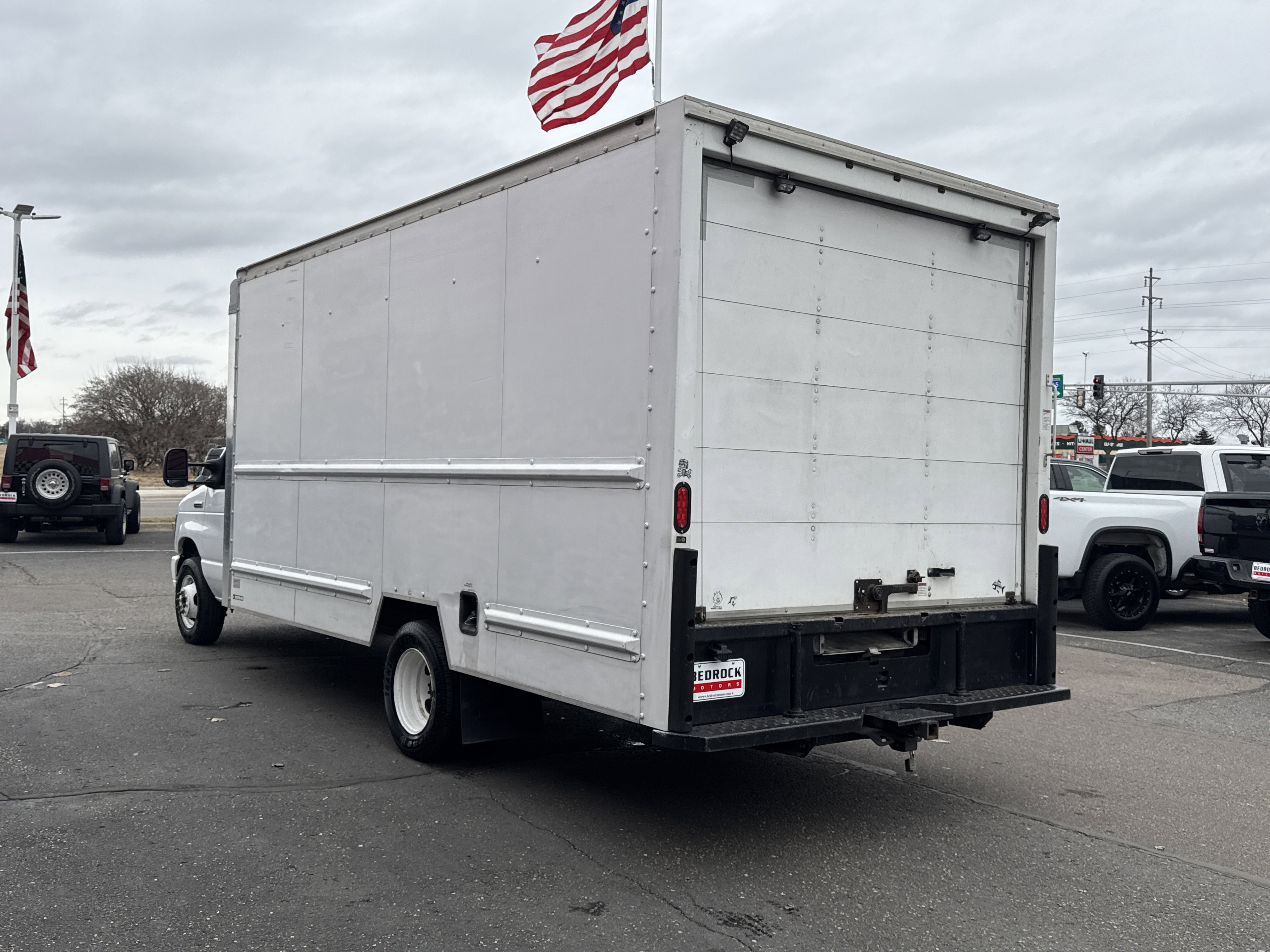 Used 2019 Ford E-350 and Econoline 350 Super Duty RWD image 5