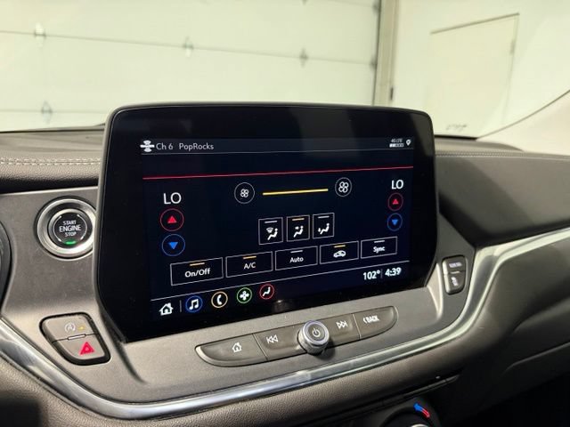 Used 2024 Chevrolet Blazer LT FWD image 19