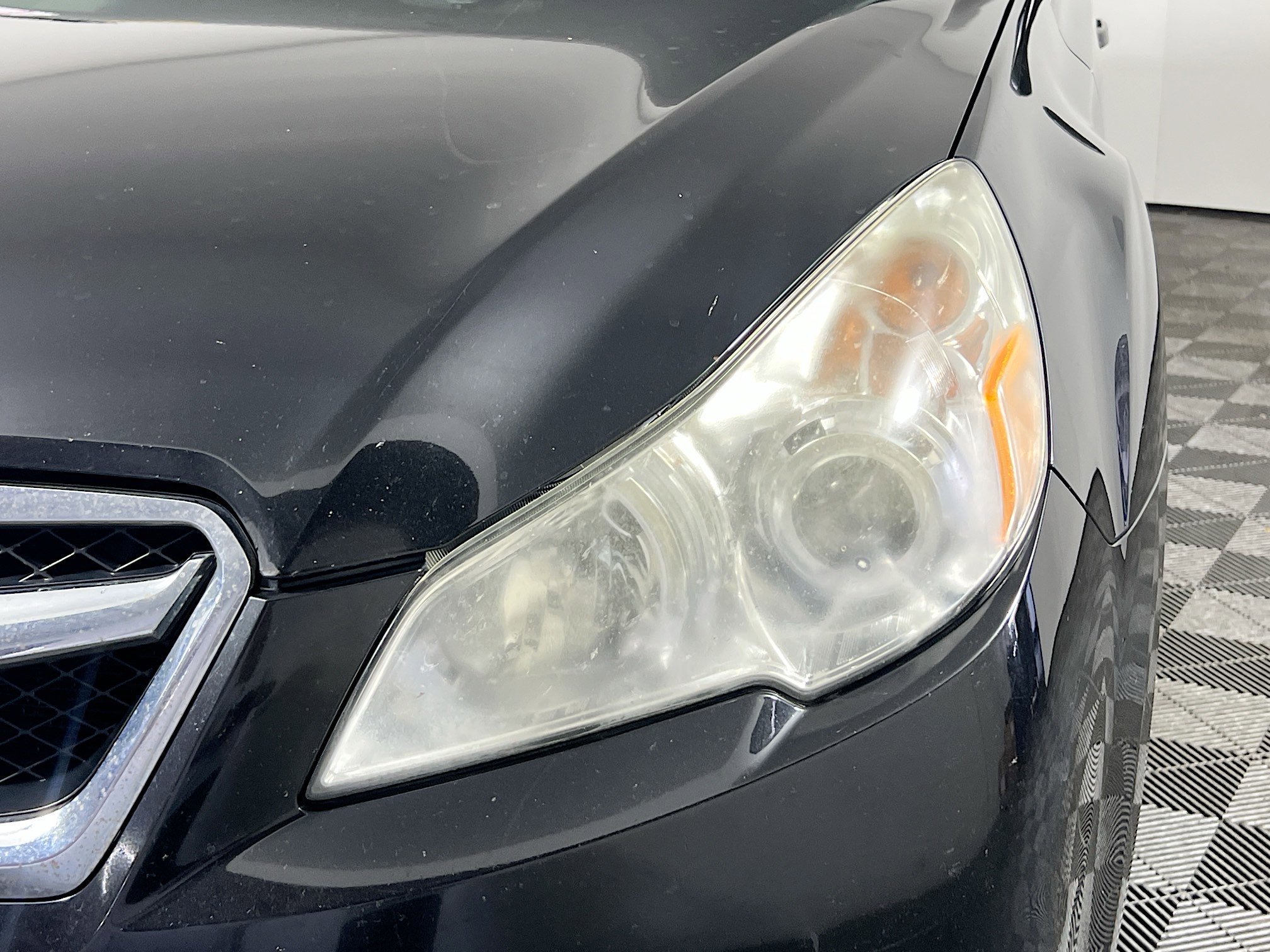 Used 2010 Subaru Legacy 2.5i Premium image 11