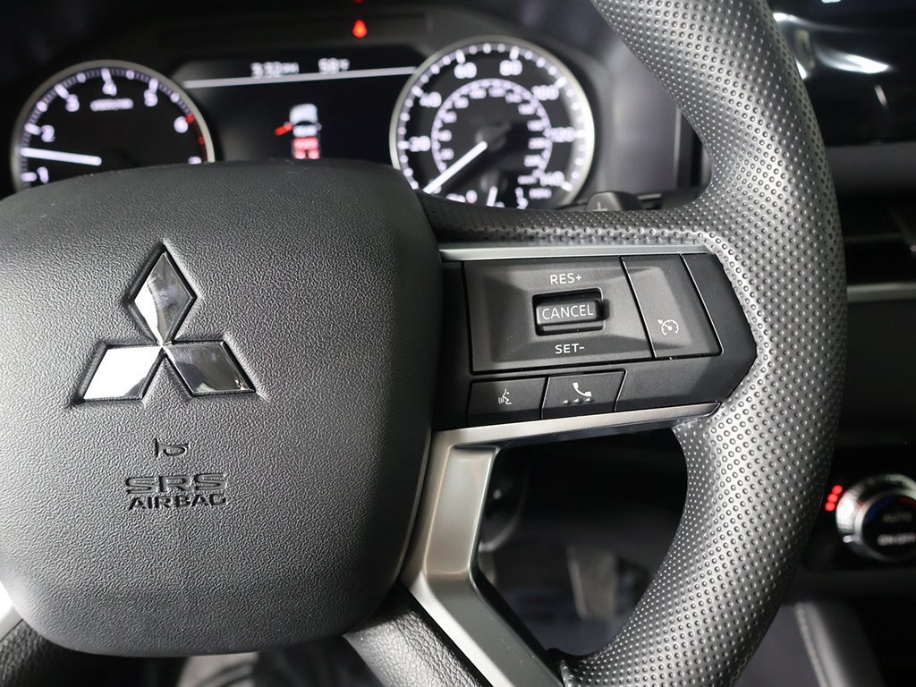 New 2026 Mitsubishi Outlander ES AWD/4WD image 37