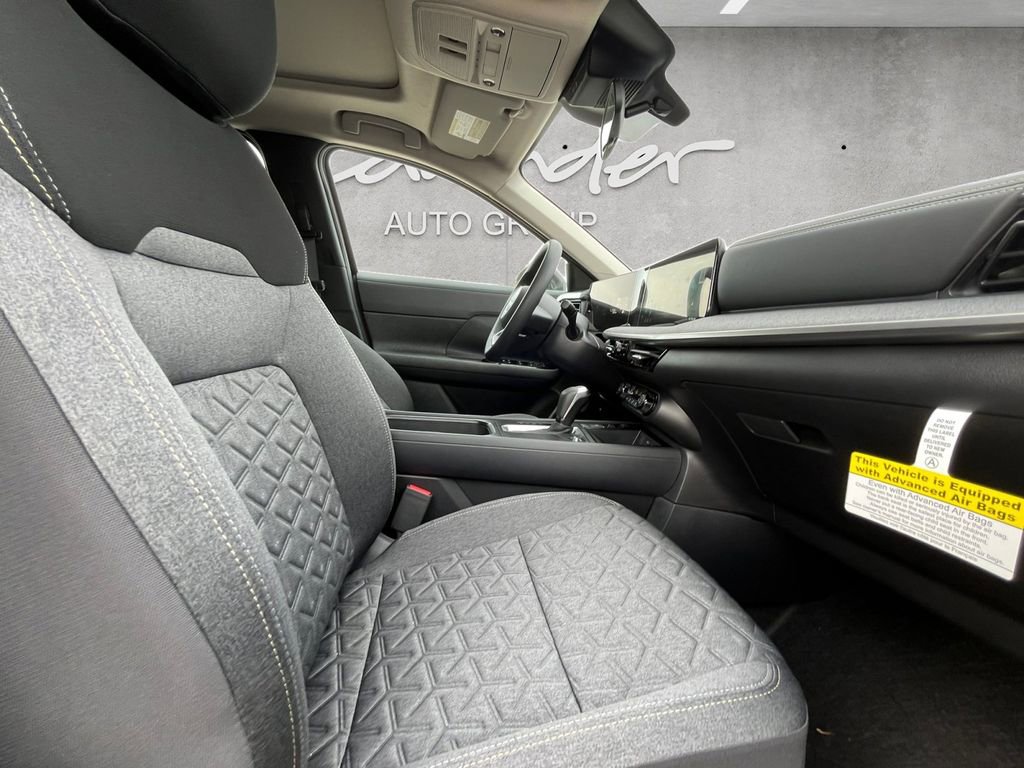 New 2026 Nissan Kicks SV image 24