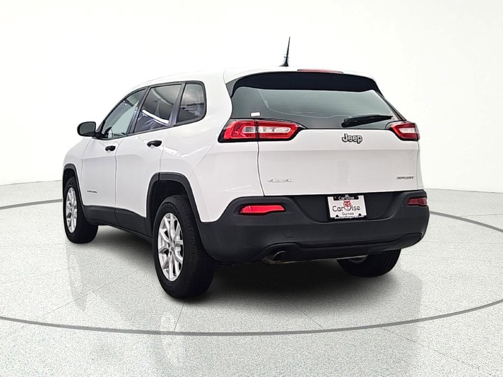 Used 2017 Jeep Cherokee Sport image 7