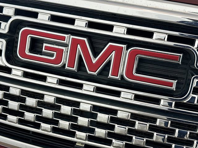 Used 2017 GMC Acadia Denali w/ Technology Package image 24