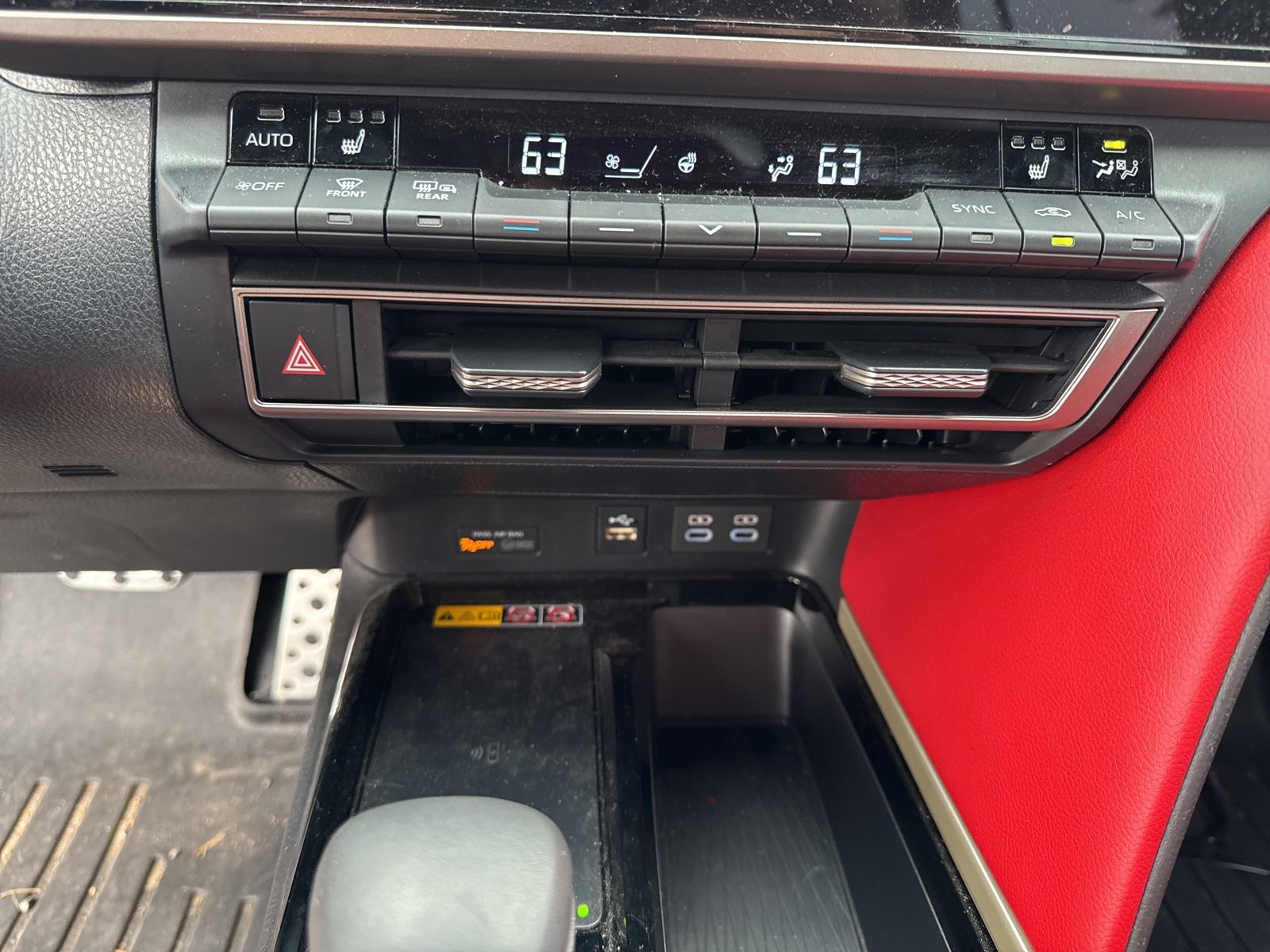 Used 2025 Toyota Camry XSE image 18