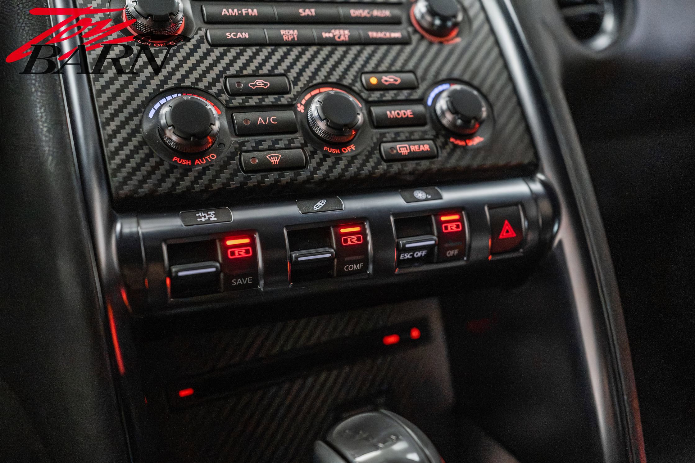 Used 2013 Nissan GT-R Black Edition image 45