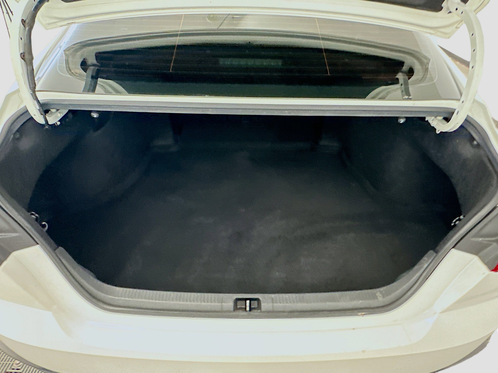 Used 2025 Toyota Camry SE FWD image 30