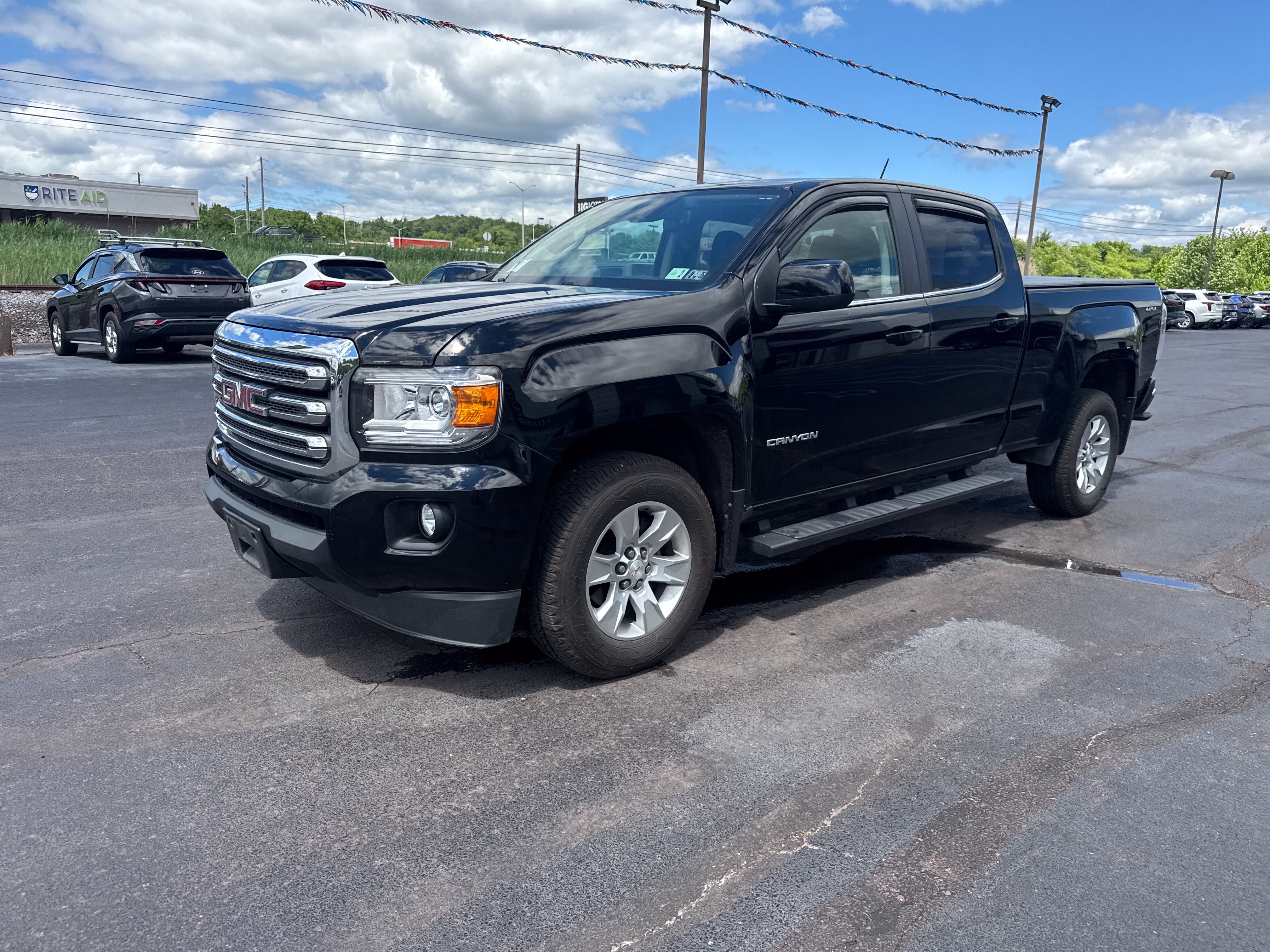 Used 2015 GMC Canyon SLE w/ SLE Convenience Package AWD/4WD image 8