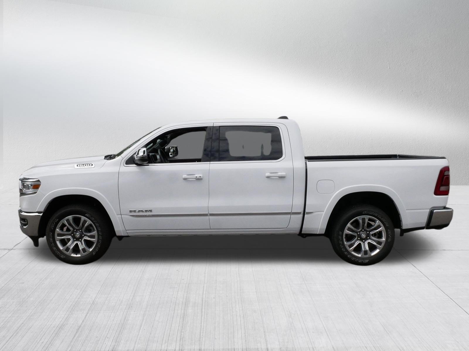 Used 2024 RAM 1500 Limited AWD/4WD image 4
