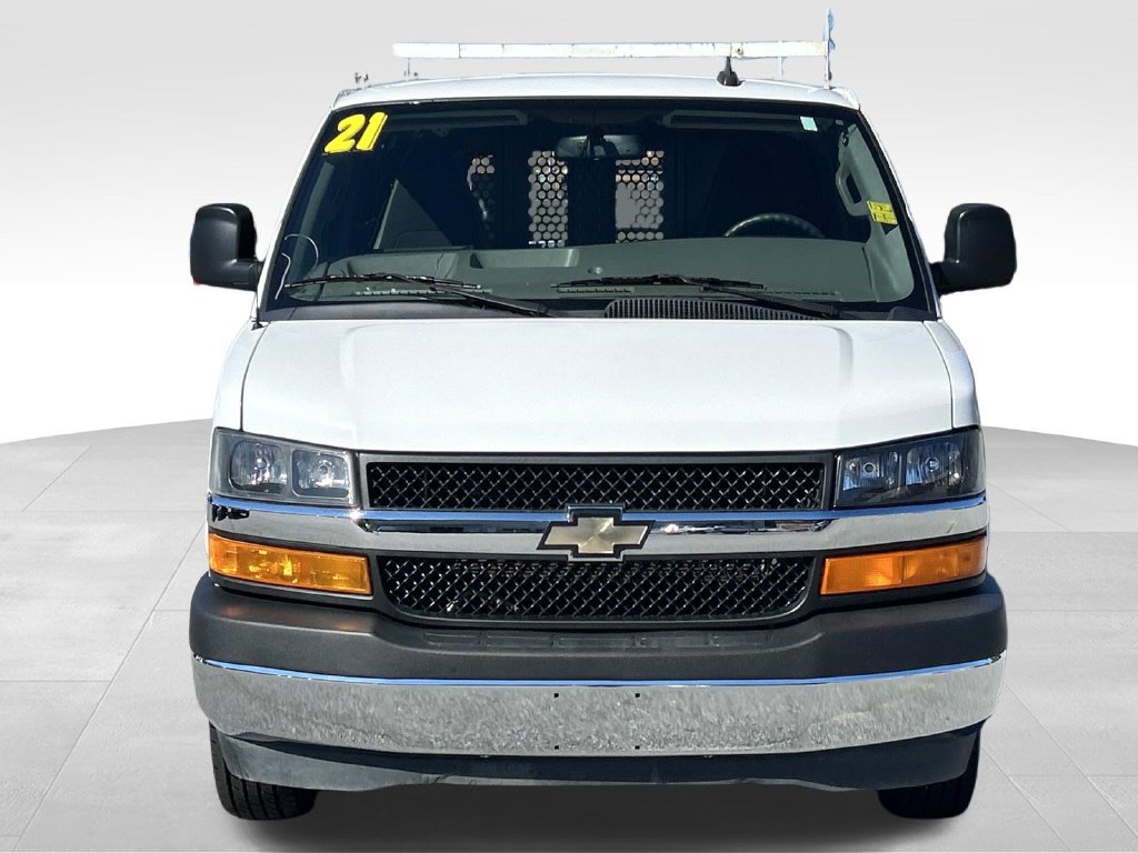 Used 2021 Chevrolet Express 2500 w/ Driver Convenience Package RWD image 9