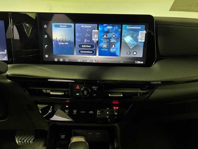 New 2026 Nissan Kicks SR w/ Cold Weather Package image 9