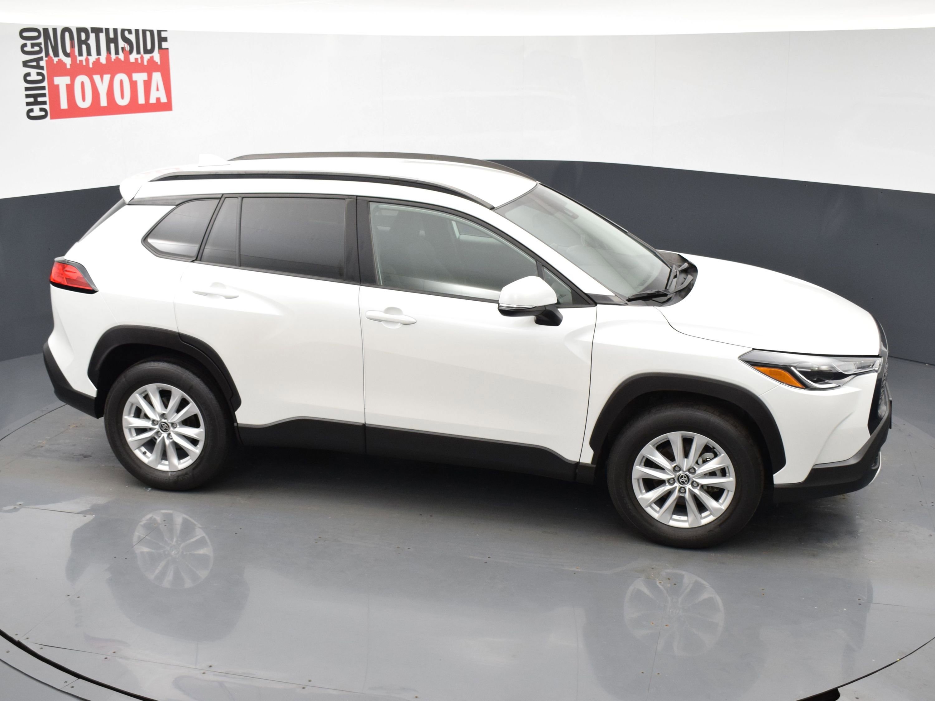 Used 2022 Toyota Corolla Cross LE w/ Black Badges Package (TMS) image 21