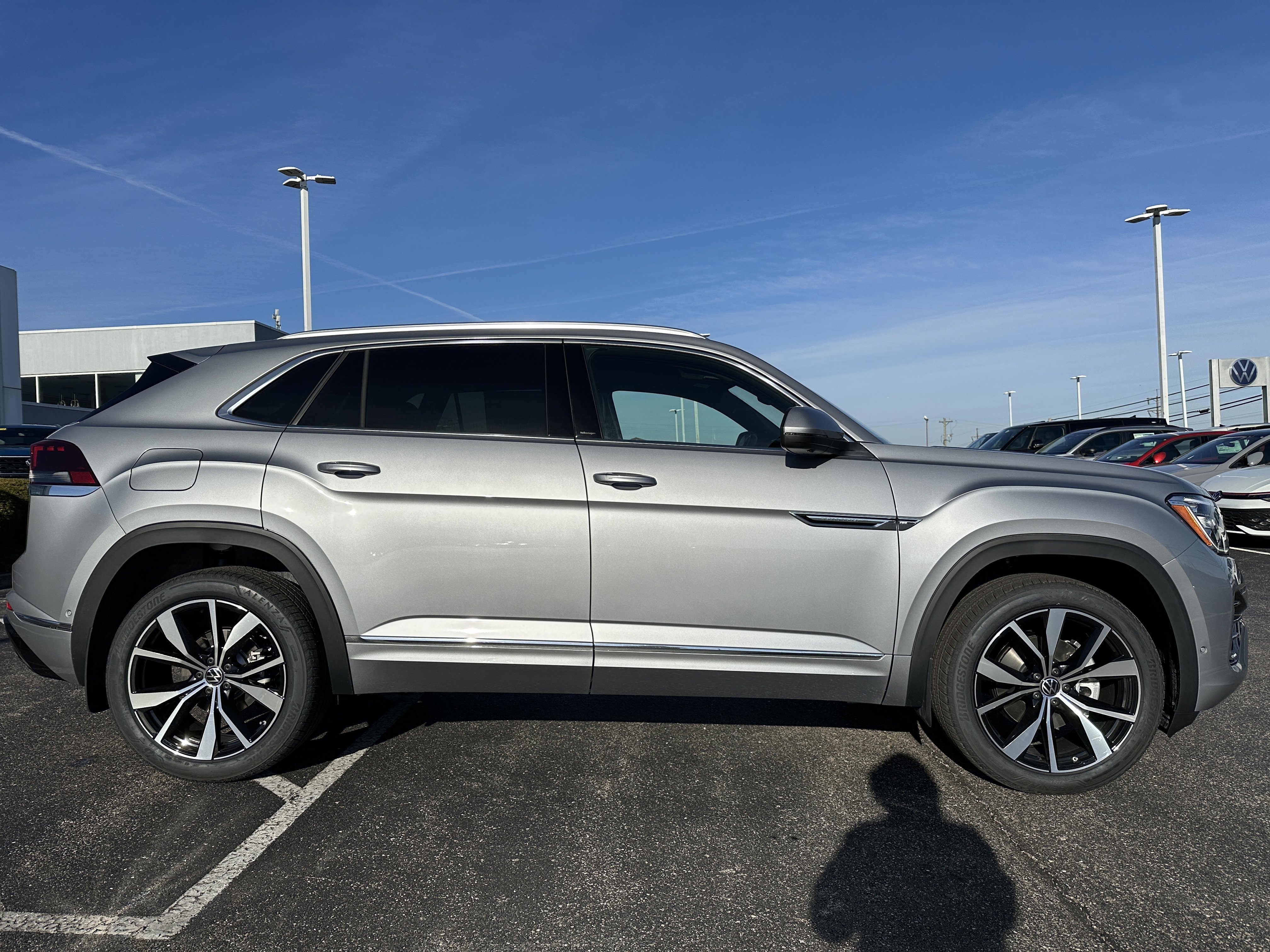 New 2026 Volkswagen Atlas Cross Sport SEL Premium R-Line image 8