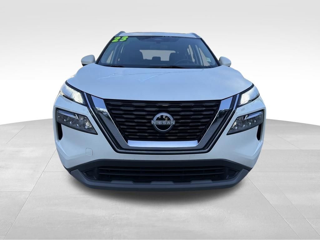 Used 2023 Nissan Rogue SV w/ SV Premium B Package image 31