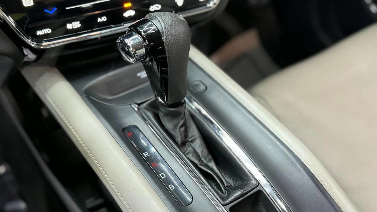 Used 2017 Honda HR-V EX-L image 17