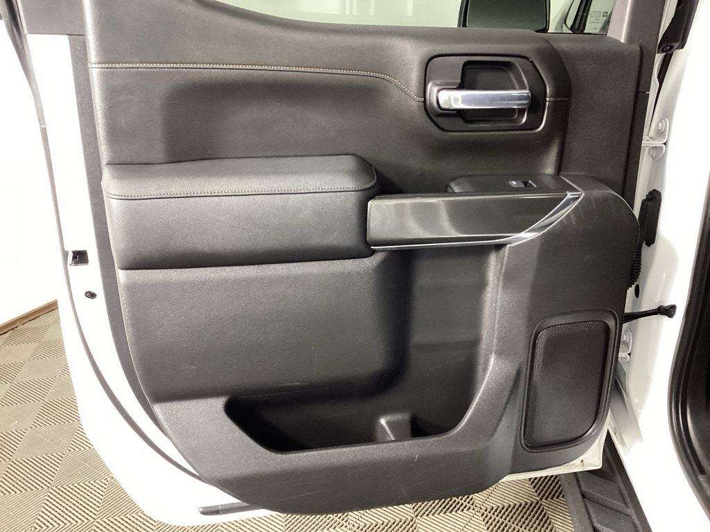 Used 2021 GMC Sierra 1500 AT4 w/ Technology Package AWD/4WD image 16
