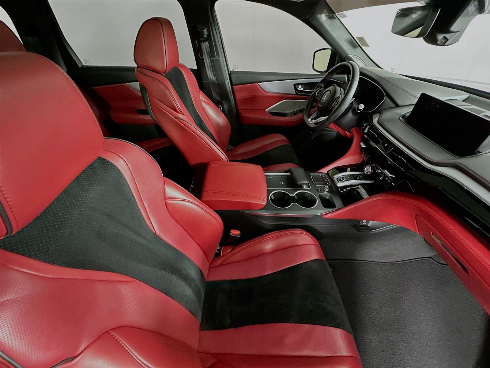 Used 2023 Acura MDX A-Spec image 30