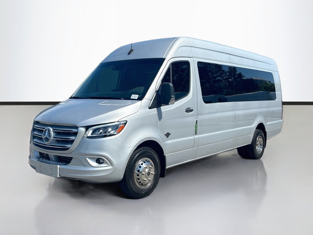 Used 2023 Mercedes-Benz Sprinter 3500 image 8