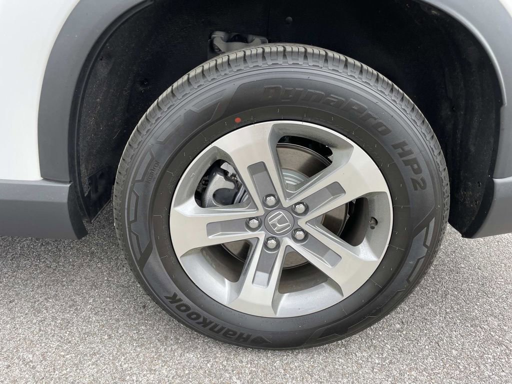 Used 2025 Honda Pilot EX-L image 10