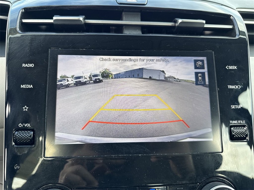 Used 2024 Hyundai Tucson SE image 17