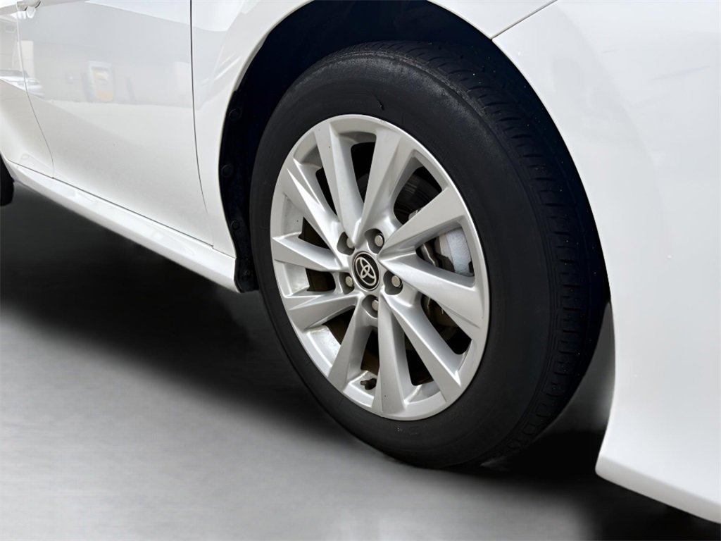 Used 2024 Toyota Camry LE image 7