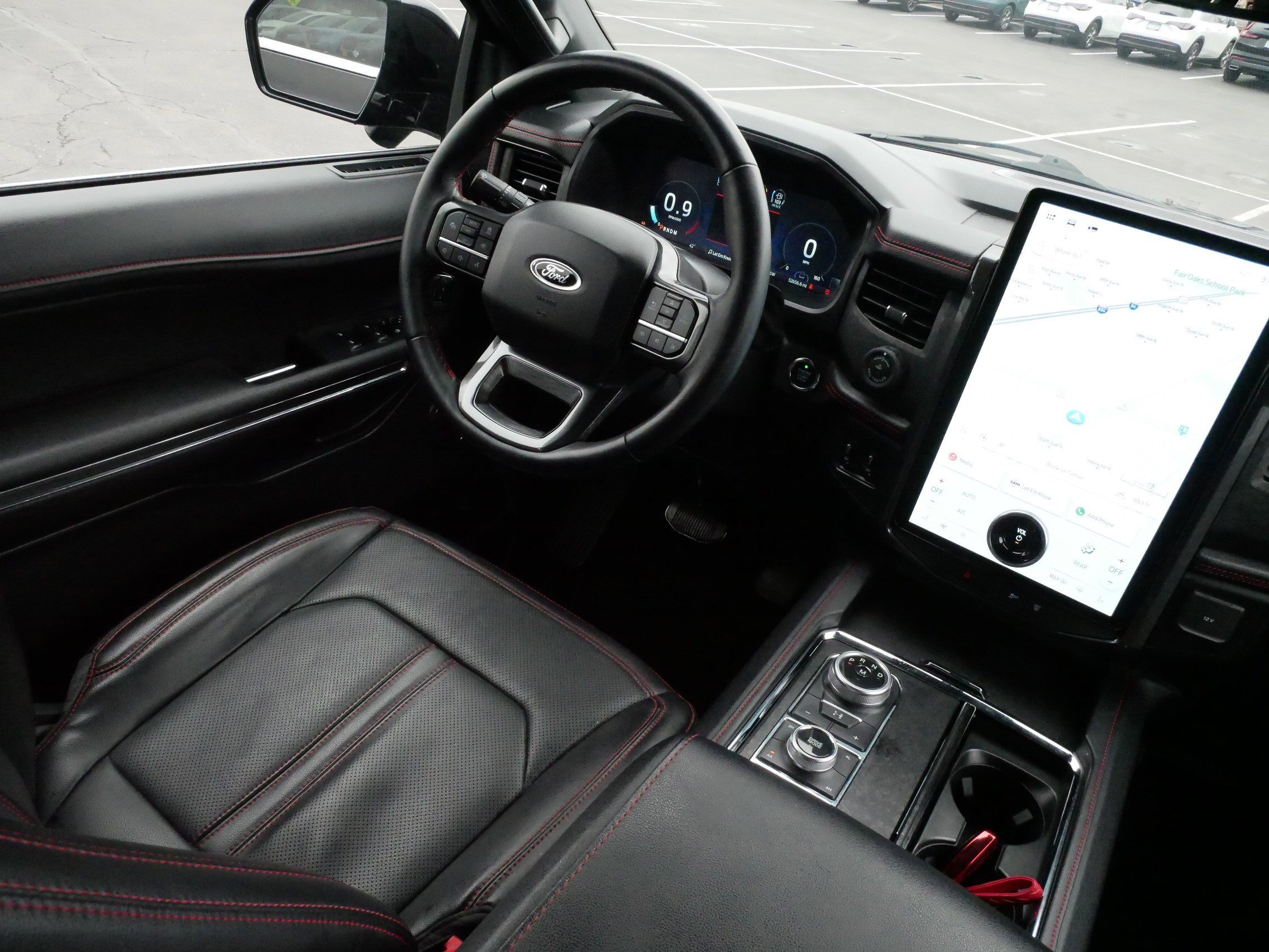 Used 2022 Ford Expedition Max Limited image 9