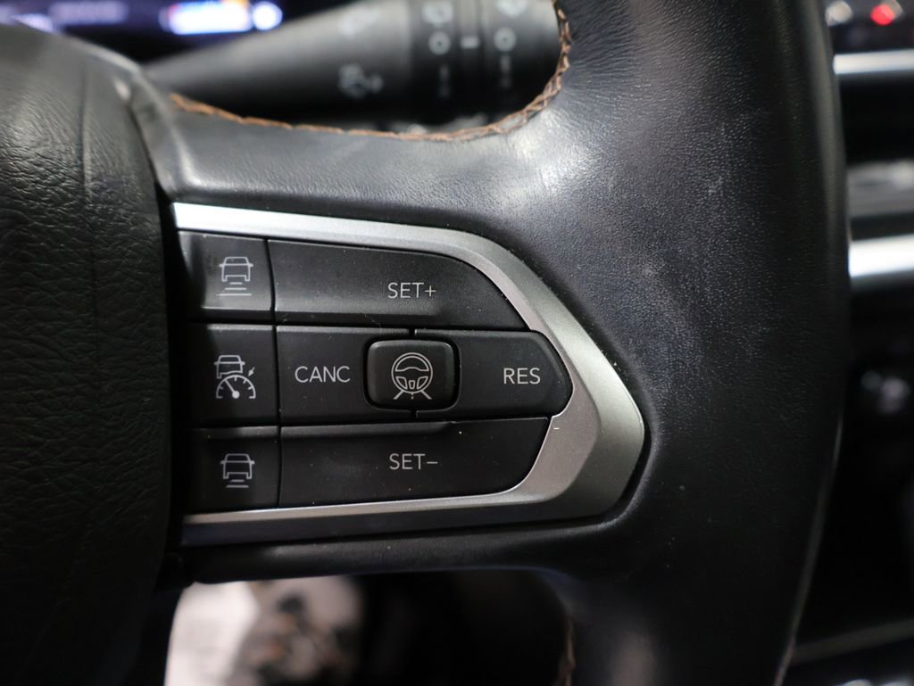 Used 2022 Jeep Compass Limited w/ (RED) Package image 39