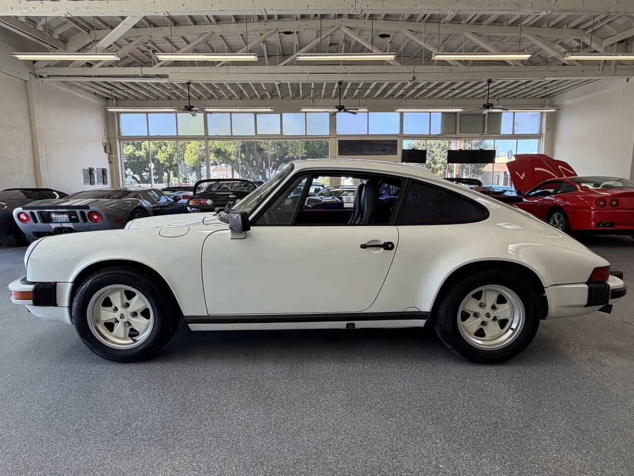 Used 1988 Porsche 911 Carrera RWD image 9