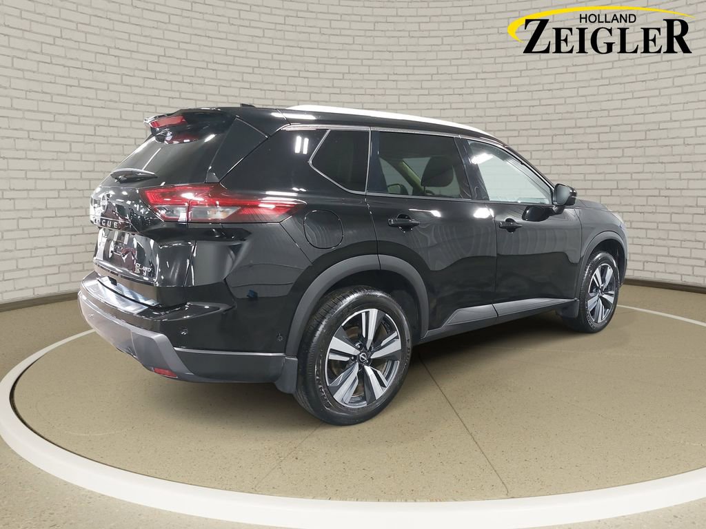 Certified 2025 Nissan Rogue SL image 5