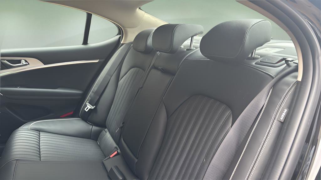New 2026 Genesis G70 2.5T Prestige image 10