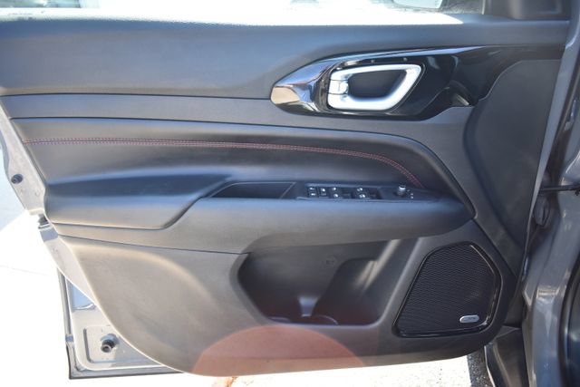 Used 2022 Jeep Compass Trailhawk w/ Sun and Sound Group AWD/4WD image 18