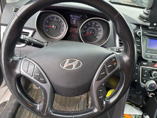 Used 2014 Hyundai Elantra GT w/ Option Group 02 image 11