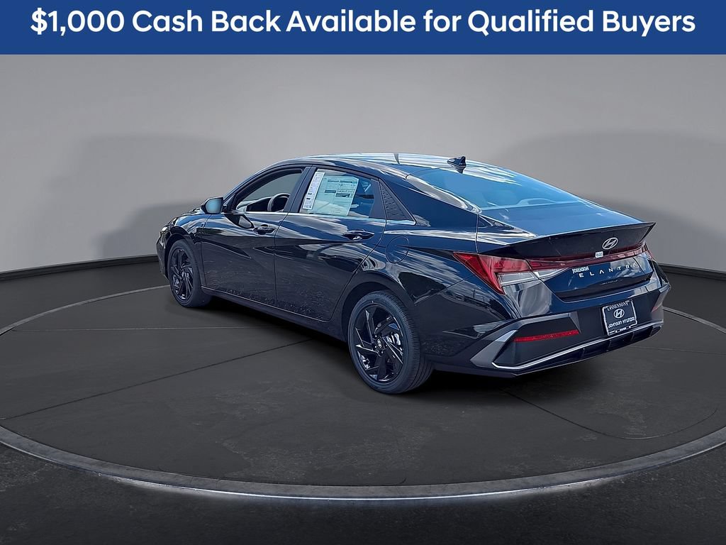 New 2026 Hyundai Elantra SEL Sport Premium FWD image 3