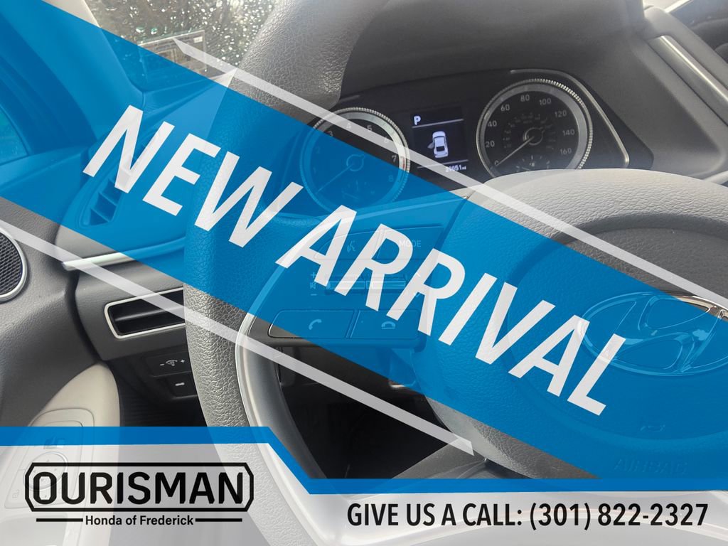 Used 2023 Hyundai Sonata SE w/ Cargo Package image 14