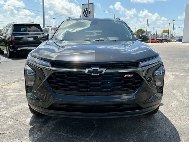 Used 2024 Chevrolet Trax RS w/ Sunroof Package FWD image 8