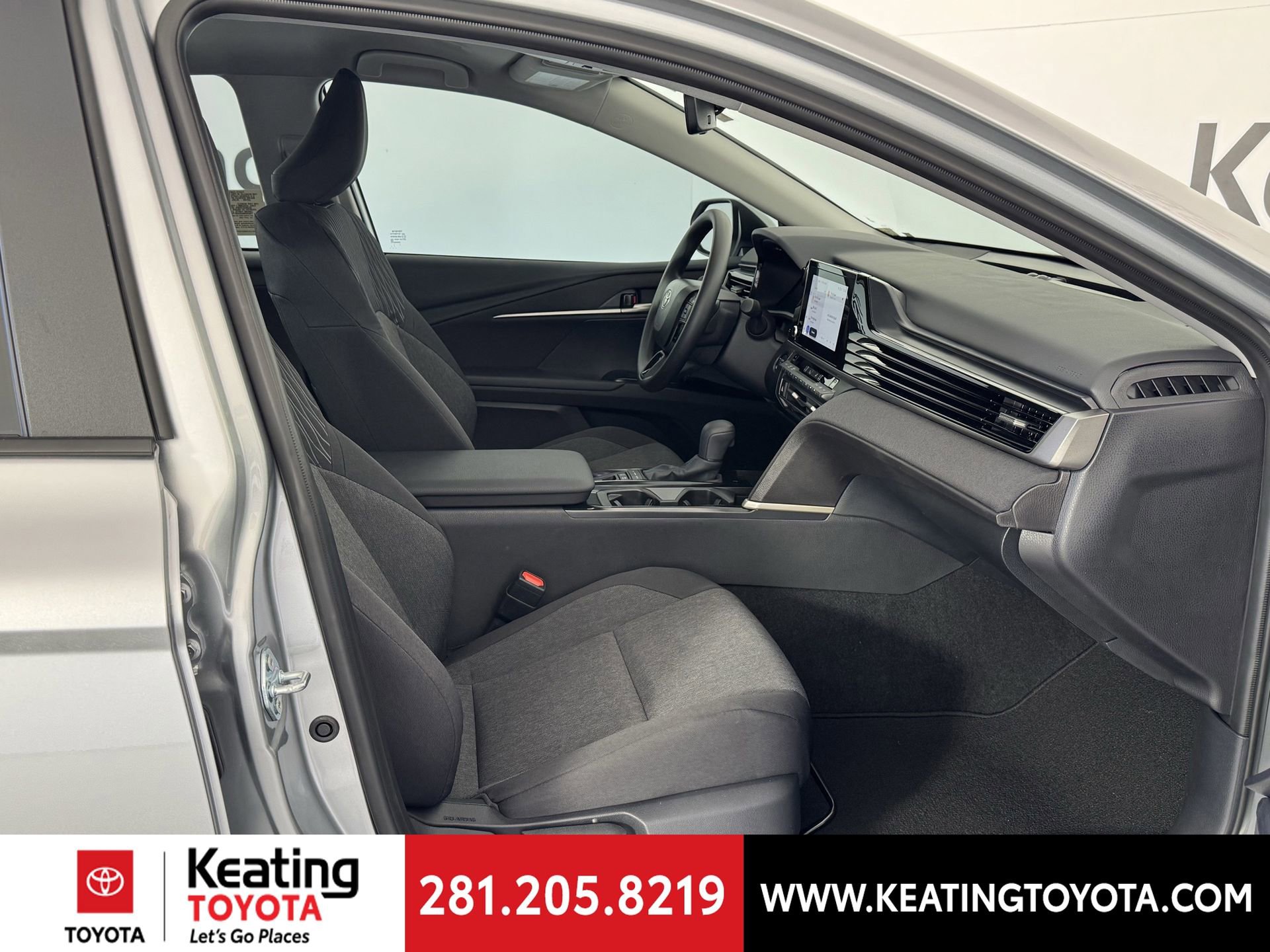 Used 2026 Toyota Camry LE w/ Convenience Package image 20