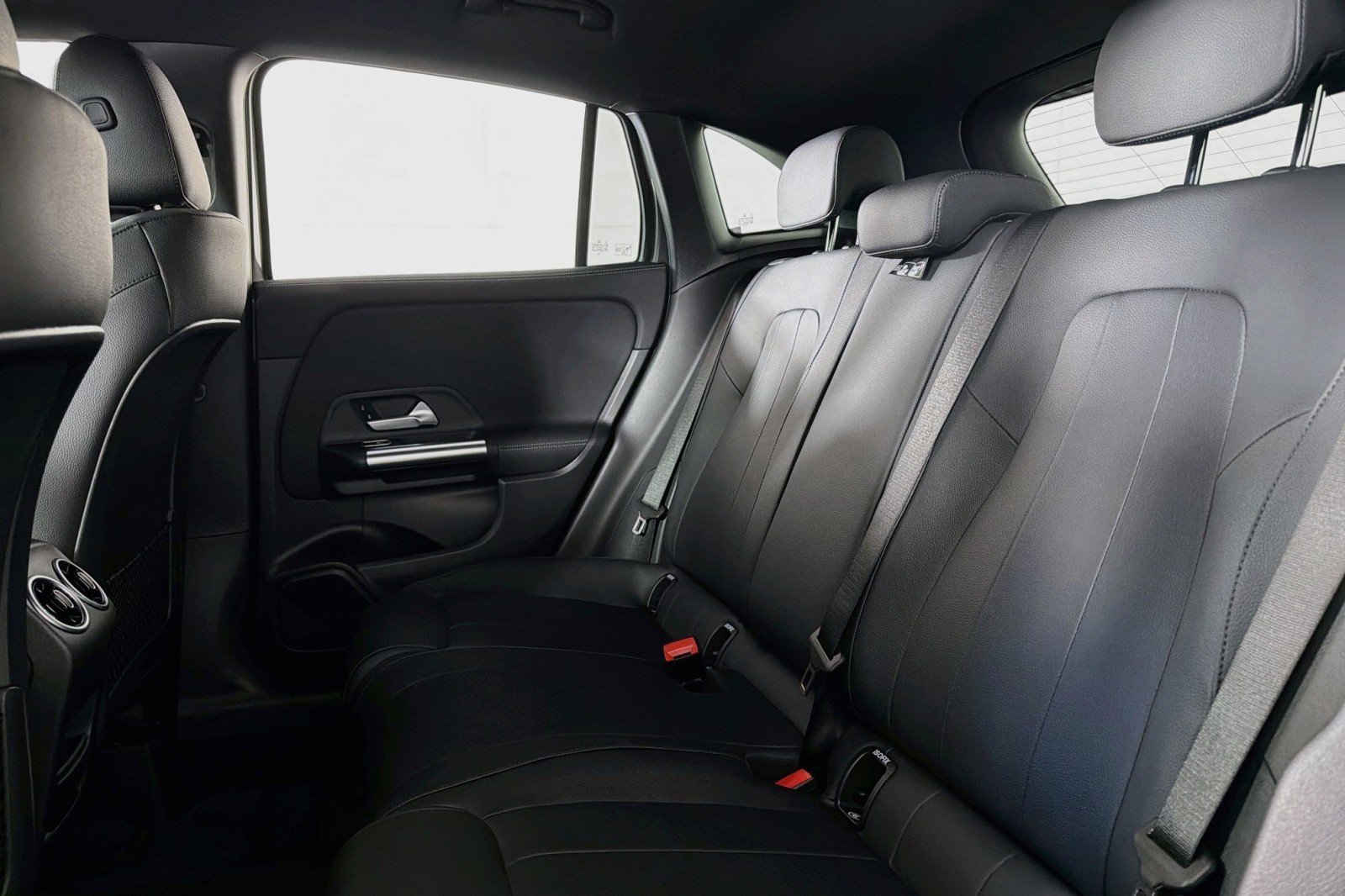 New 2026 Mercedes-Benz GLA 250 image 7
