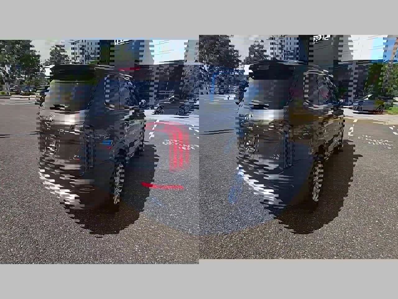 Used 2021 Kia Telluride LX image 29