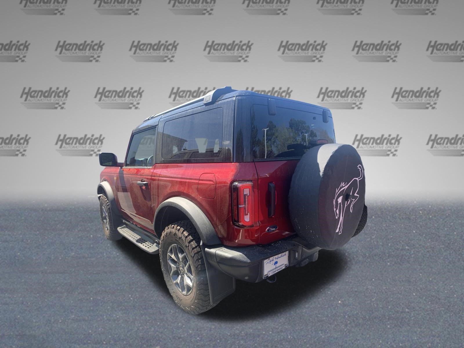 Used 2025 Ford Bronco Badlands image 13