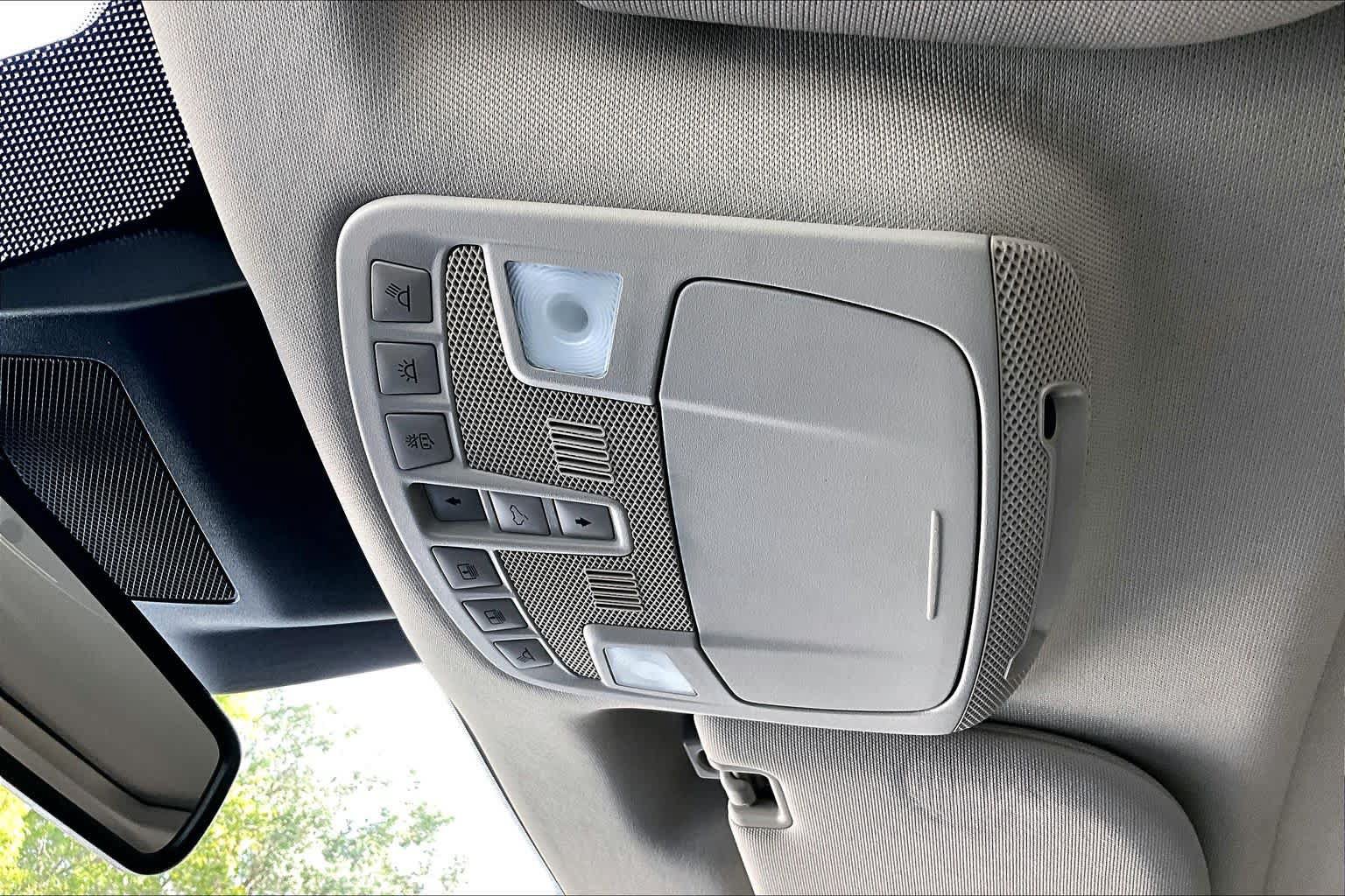 Used 2021 Ford Expedition Limited RWD image 32