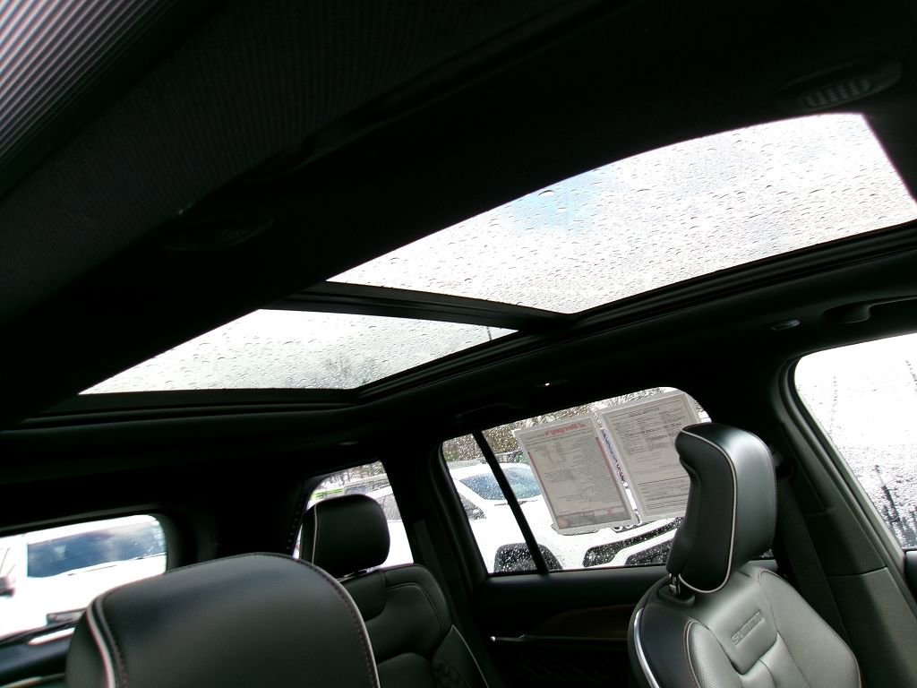 Certified 2022 Jeep Grand Cherokee Summit image 17
