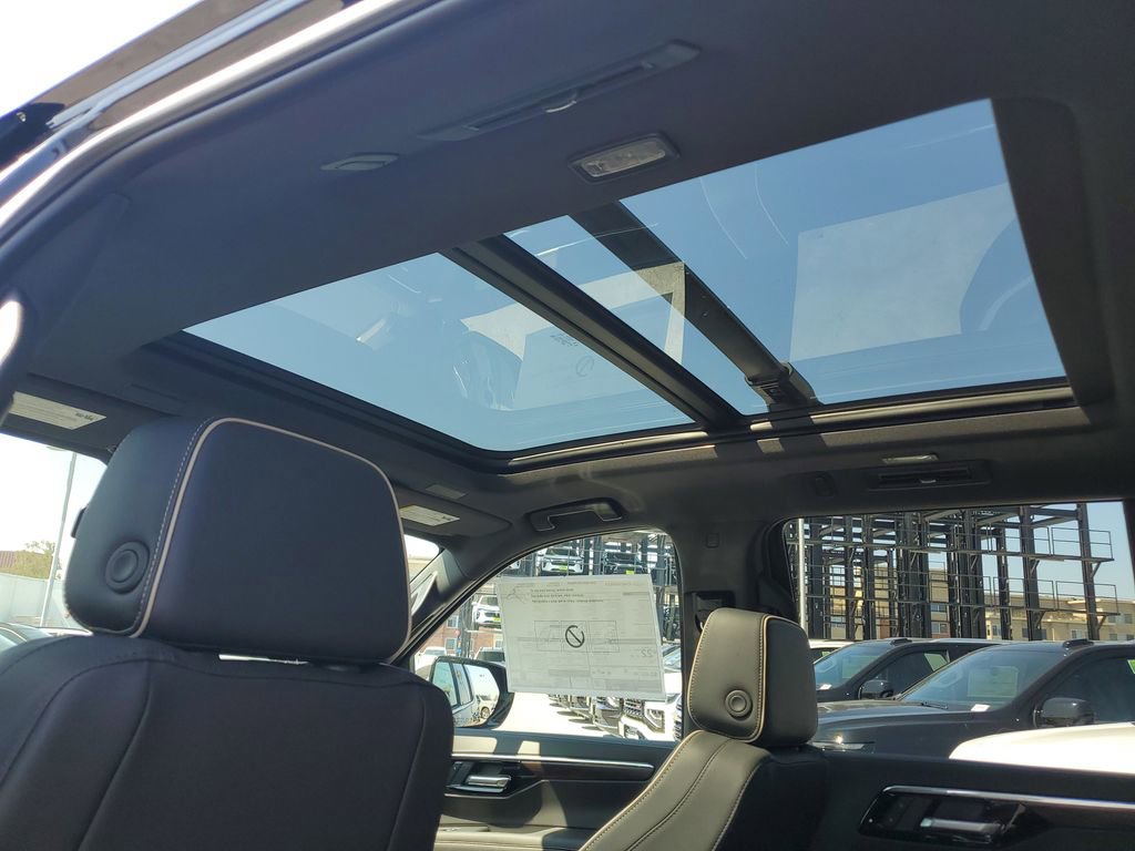 New 2026 Chevrolet Tahoe Premier w/ Sun And Tow Package image 19