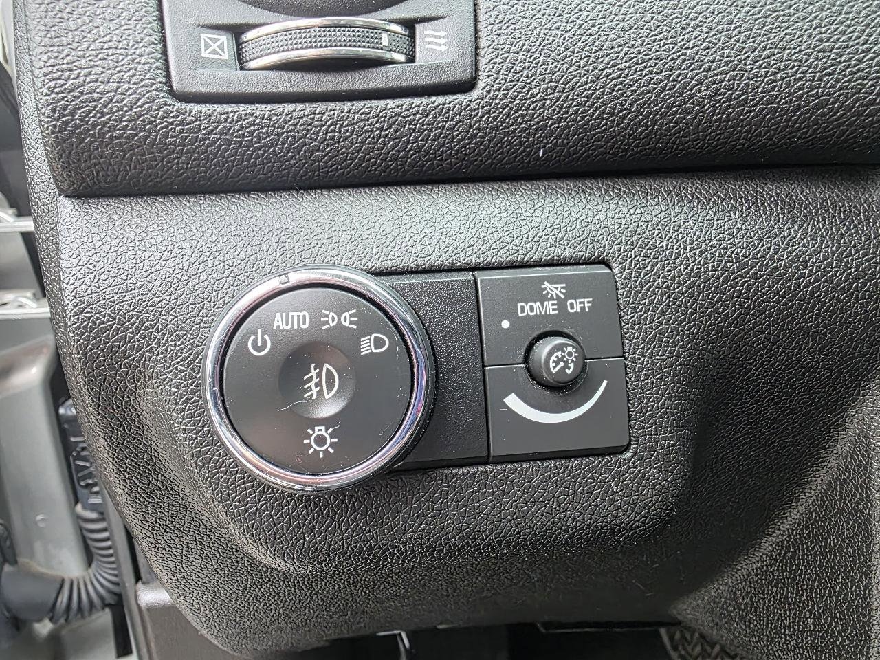 Used 2012 Buick Enclave Leather image 12