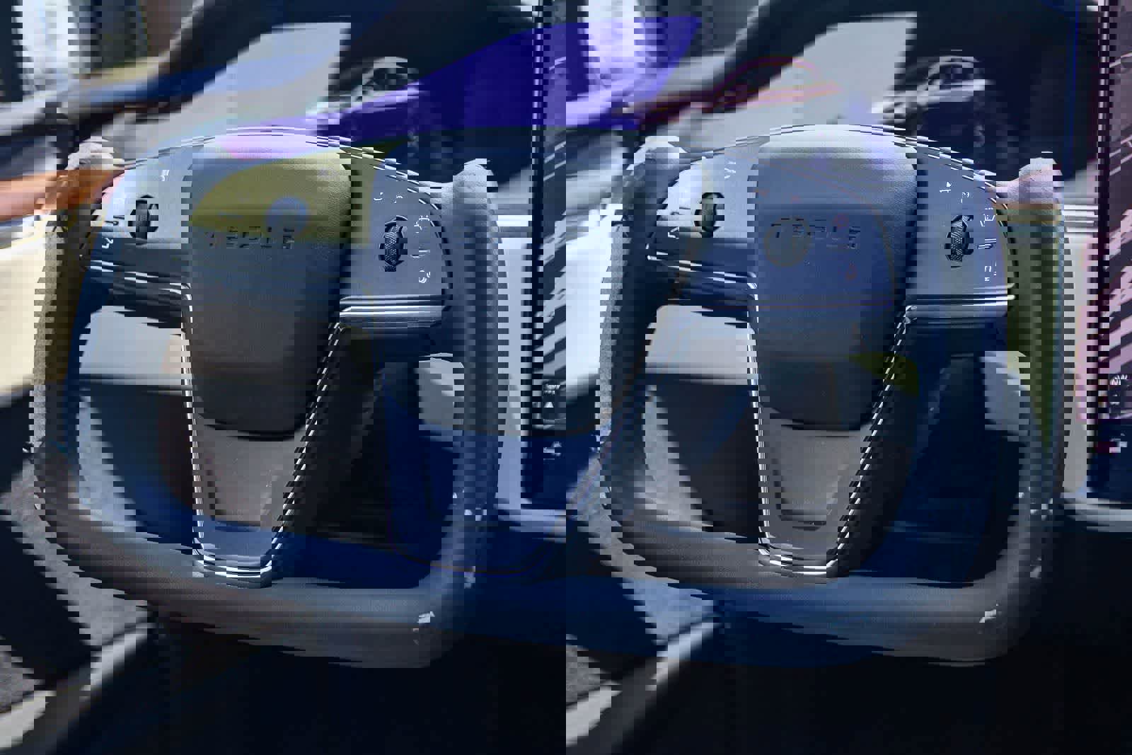 Used 2023 Tesla Model X image 15