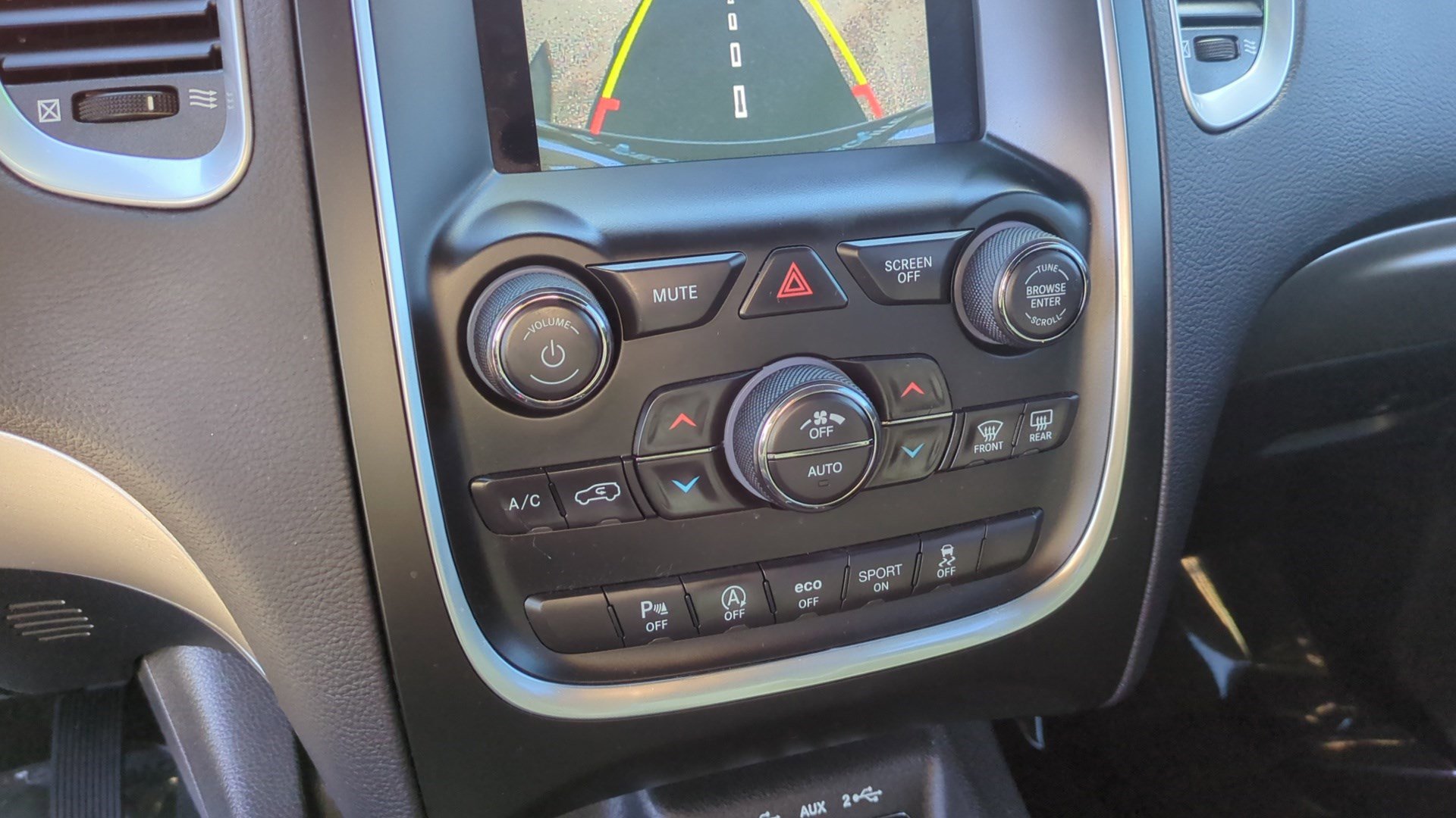 Used 2019 Dodge Durango SXT image 23