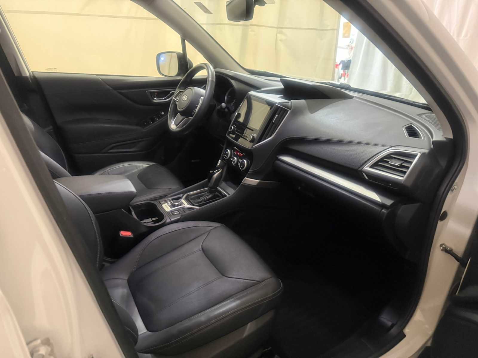 Used 2019 Subaru Forester Limited image 27