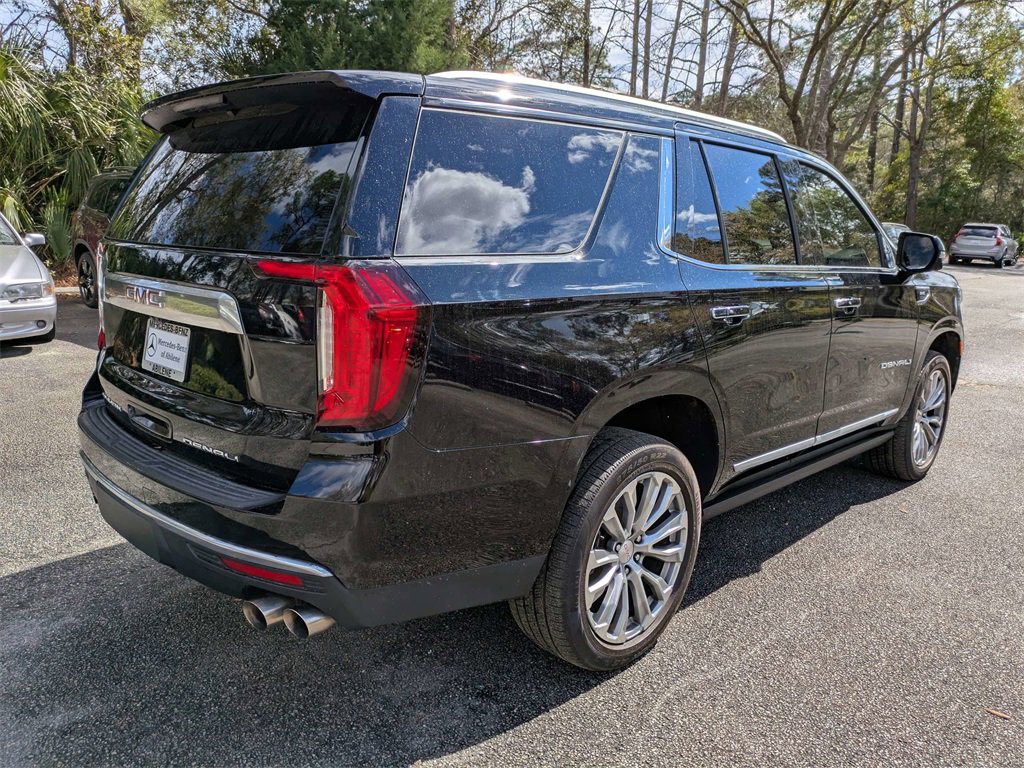 Used 2021 GMC Yukon Denali w/ Denali Premium Package image 4