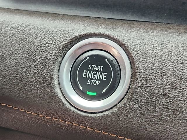 Used 2021 Cadillac Escalade Sport RWD image 20