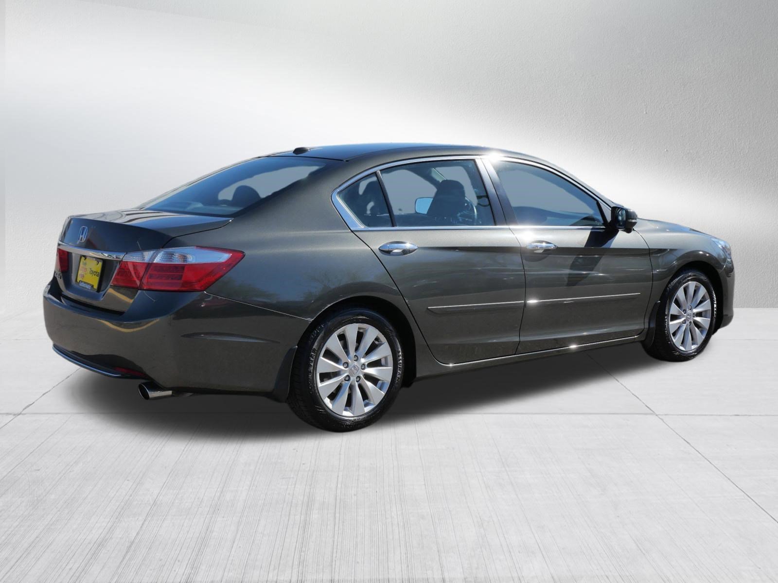 Used 2015 Honda Accord EX-L image 7