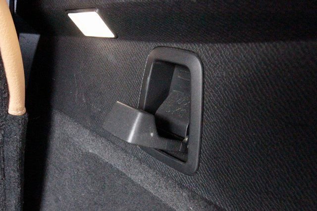 Used 2016 Volvo XC90 T6 Momentum image 33