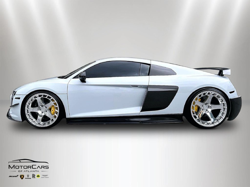 Used 2017 Audi R8 V10 plus AWD/4WD image 5